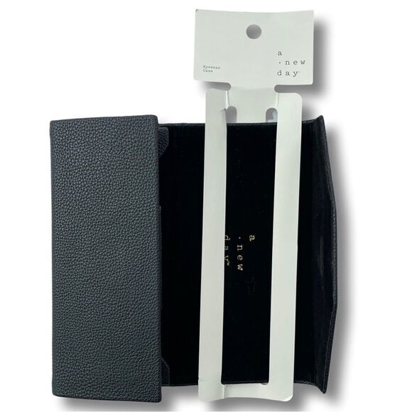 Collapsible Glasses Case - A New Day™ • Black• NWT - Picture 5 of 5